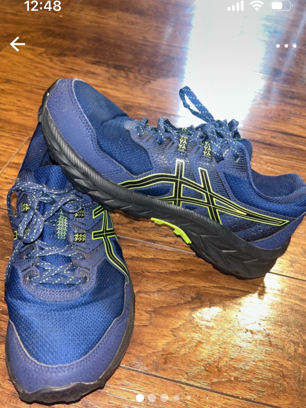 ASICS men’s  Gel-Venture 9 trail running shoes in a dark navy/lime  blue size 8
